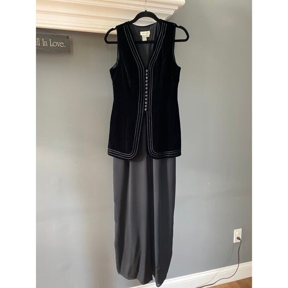 Vintage Ann Taylor Dressy Hoilday Black Velvet Vest Jumpsuit size 6 - Picture 2 of 12